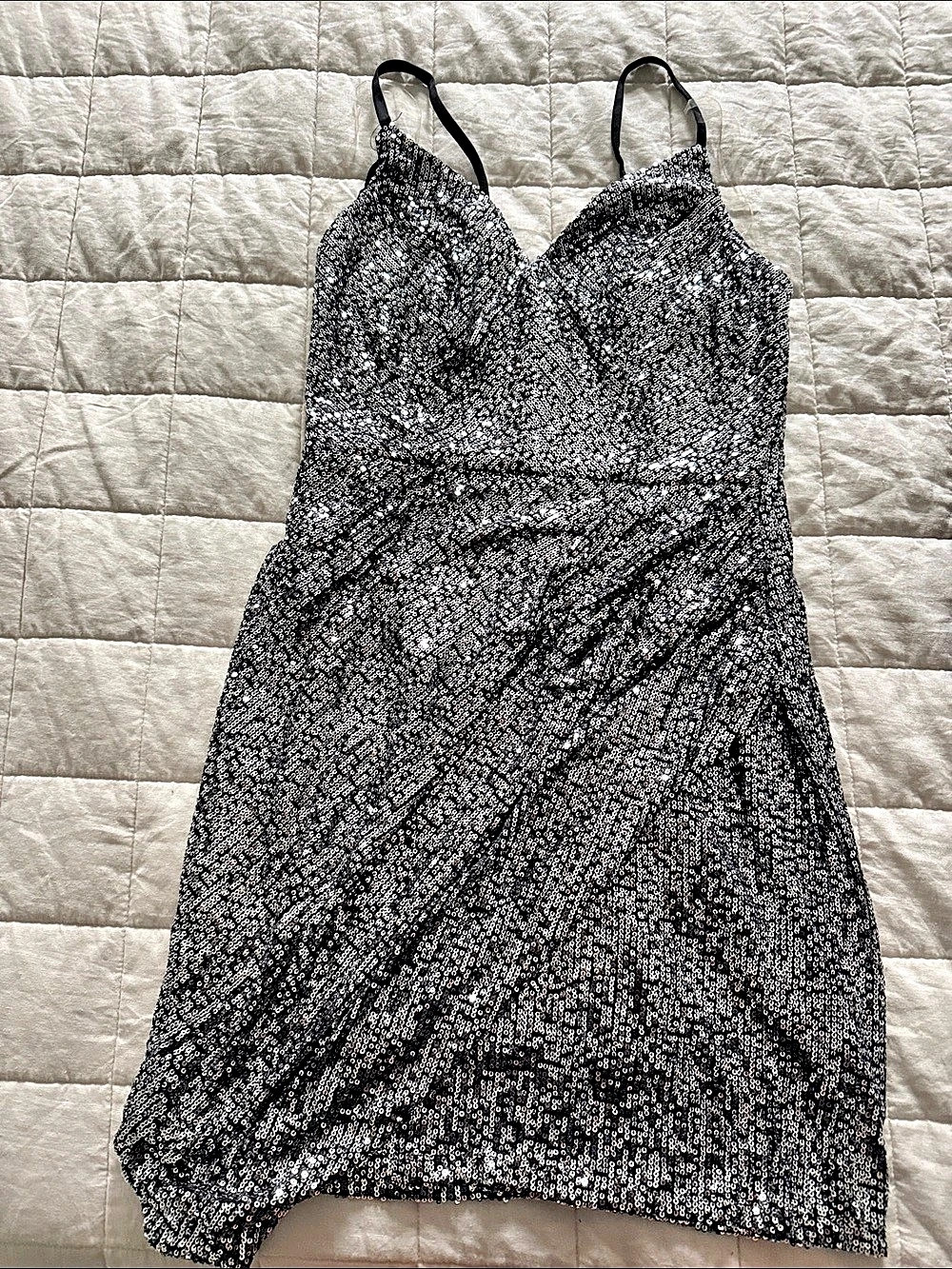 Black & White Mini Dress Like New